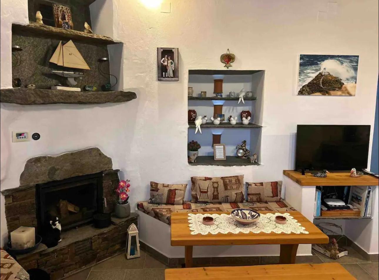 Appartamento Diavrouxas House In Sifnos Cherronisos  Esterno foto